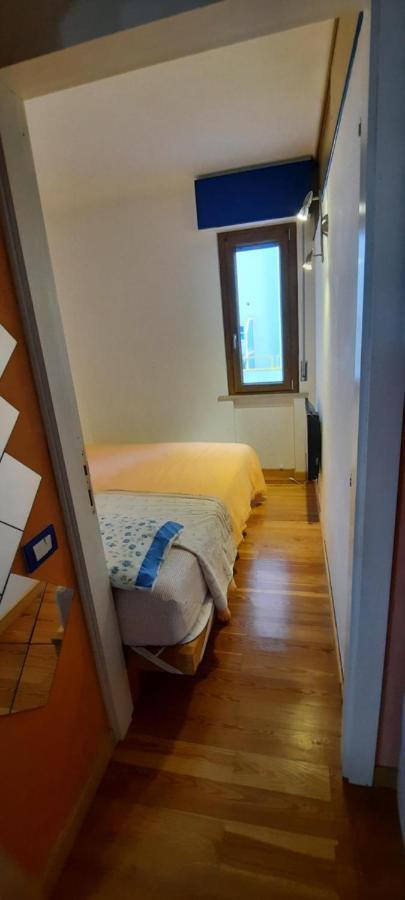 Casamarina Apartment Marina di Montemarciano Luaran gambar
